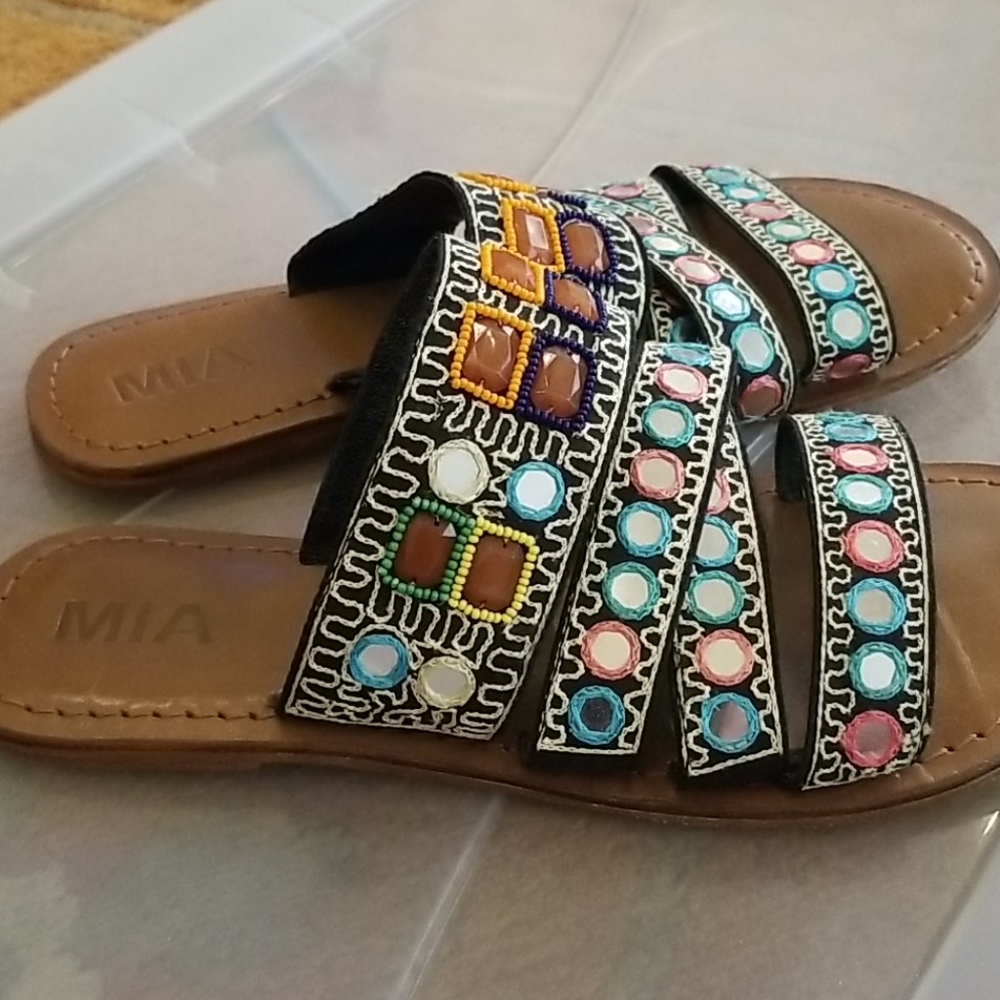 Sandals - Picture 3 of 3
